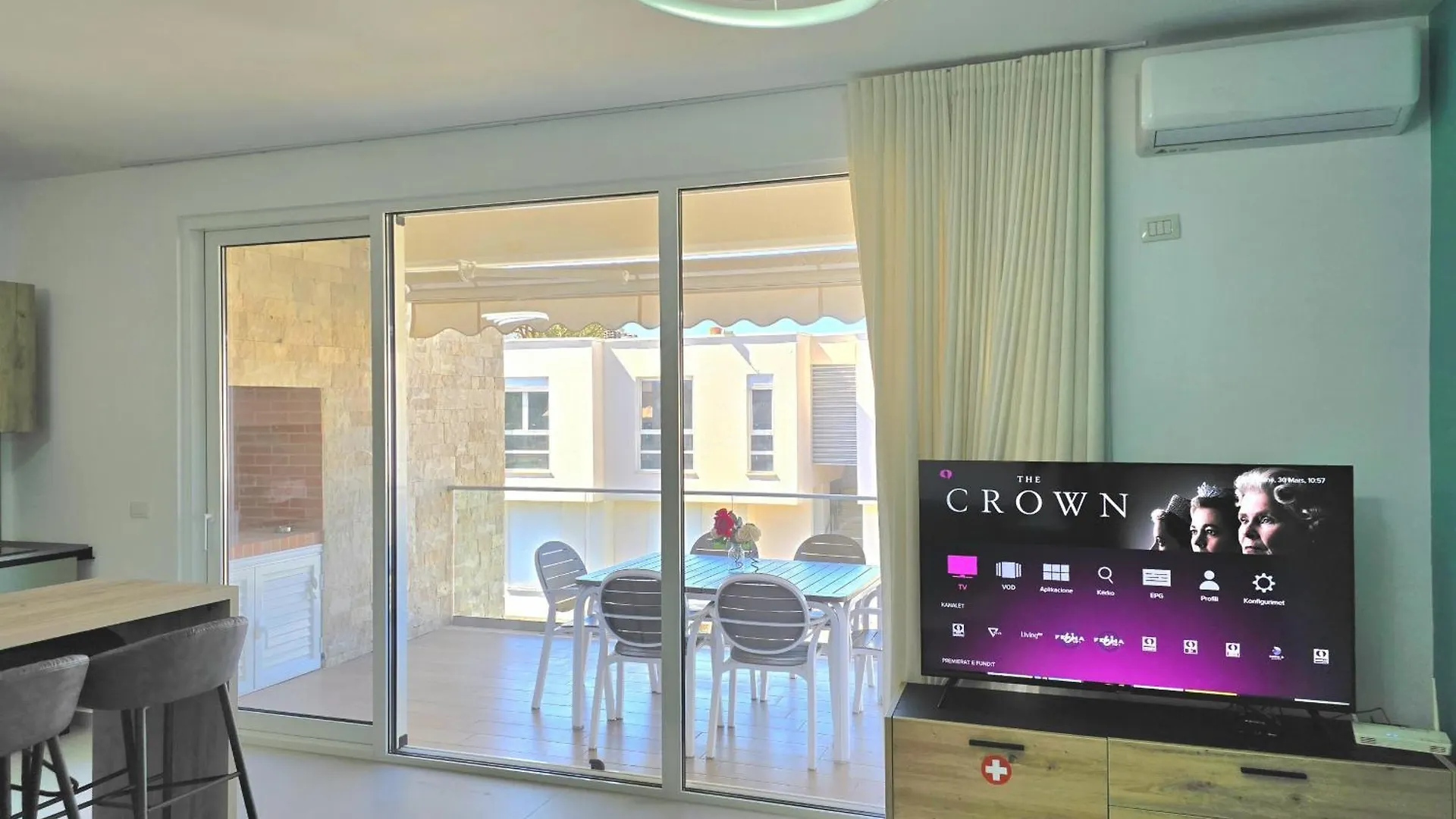 Swisssweet Apartment - 297 Durrës