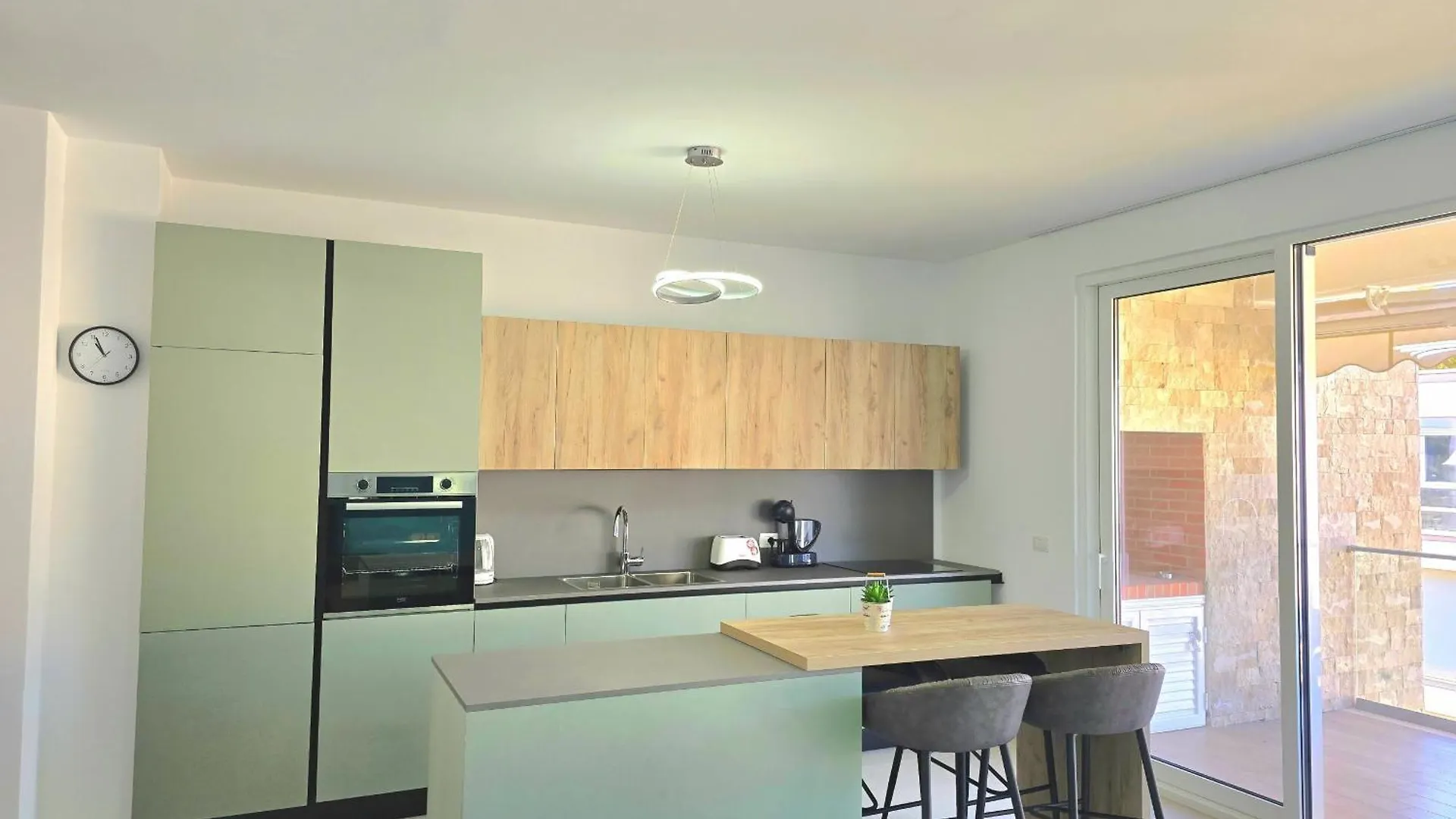 Swisssweet Apartment - 297 Durrës