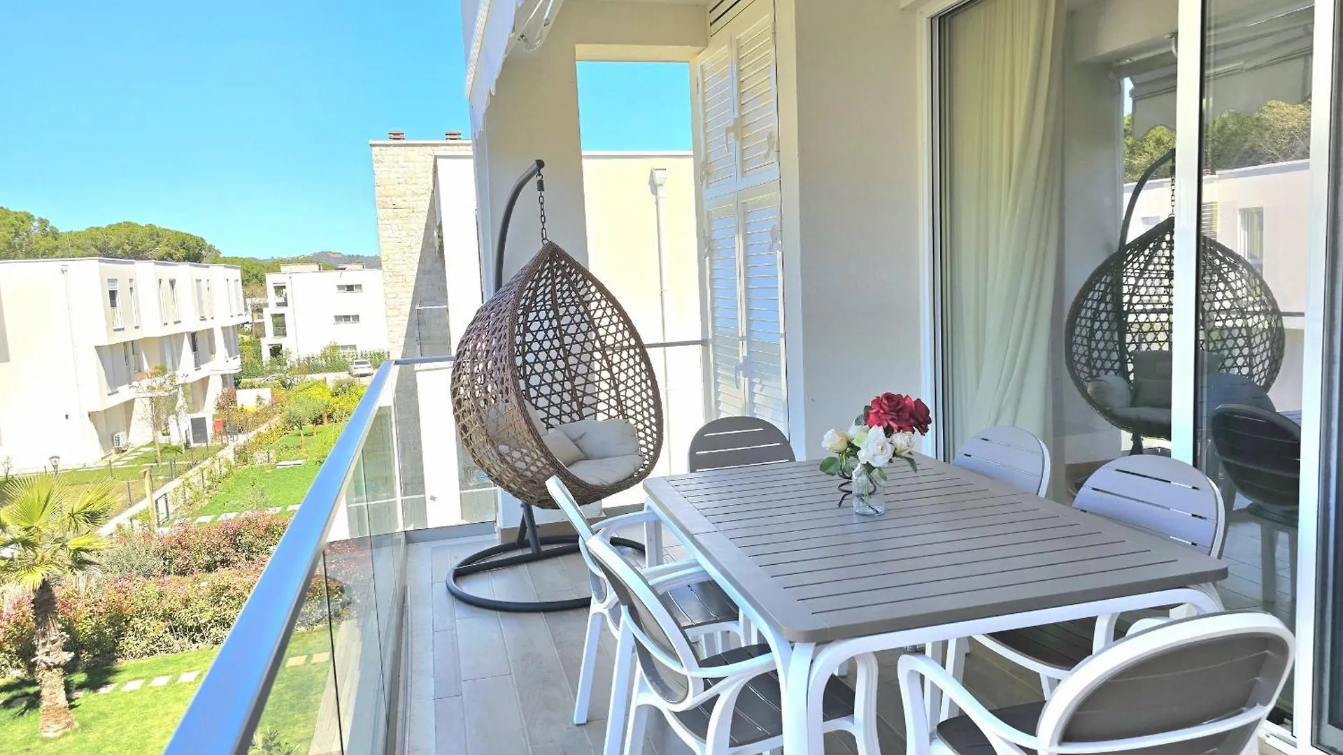 Swisssweet Apartment - 297 Durrës